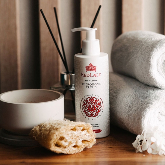 Лосьон для тела с феромонами Red Lace